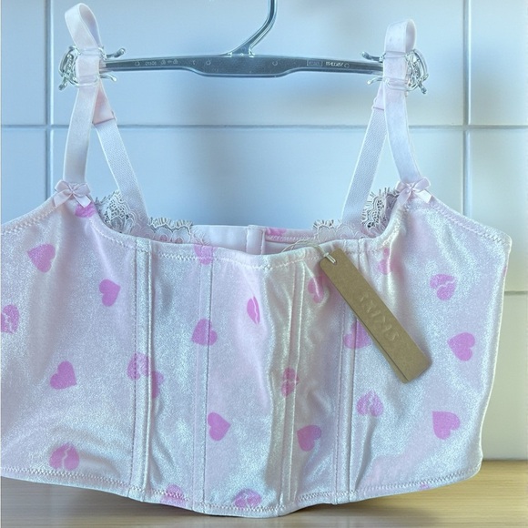Skims Velvet Lace Corset Top Pink Heart Print Cropped Bustier NWT - Picture 2 of 6